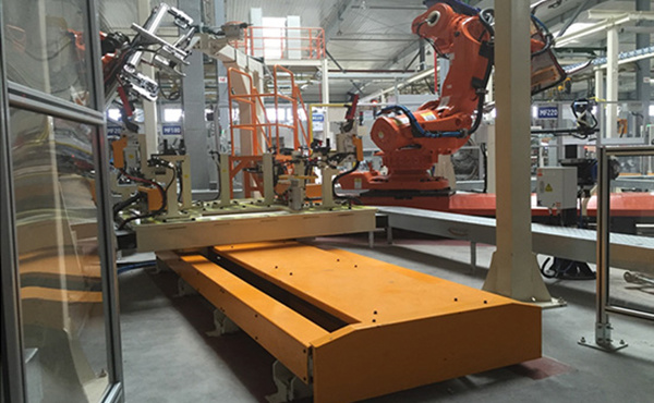 Pneumatic sliding table